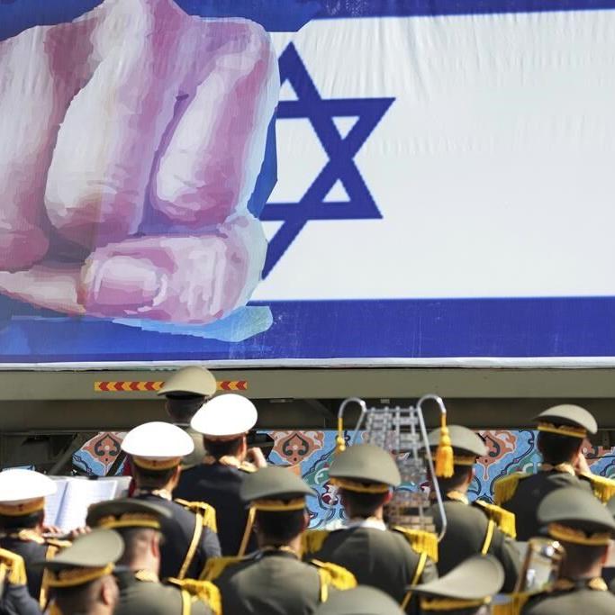 Iran renews threats against Israel during Army Day parade